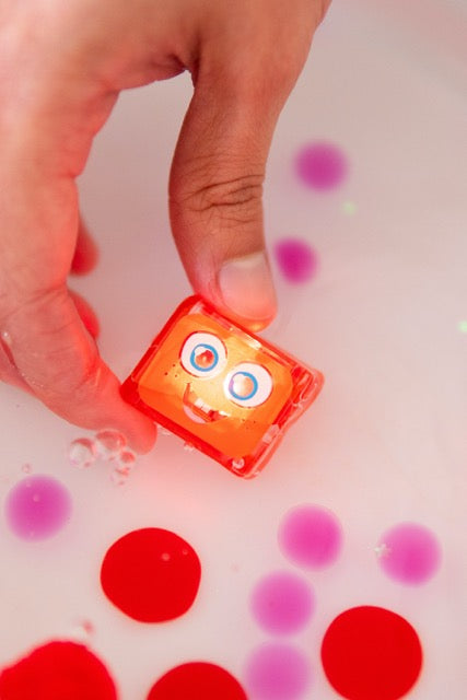 Glo Pals Cubes lumineux Sammy Rouge - Lot de 4