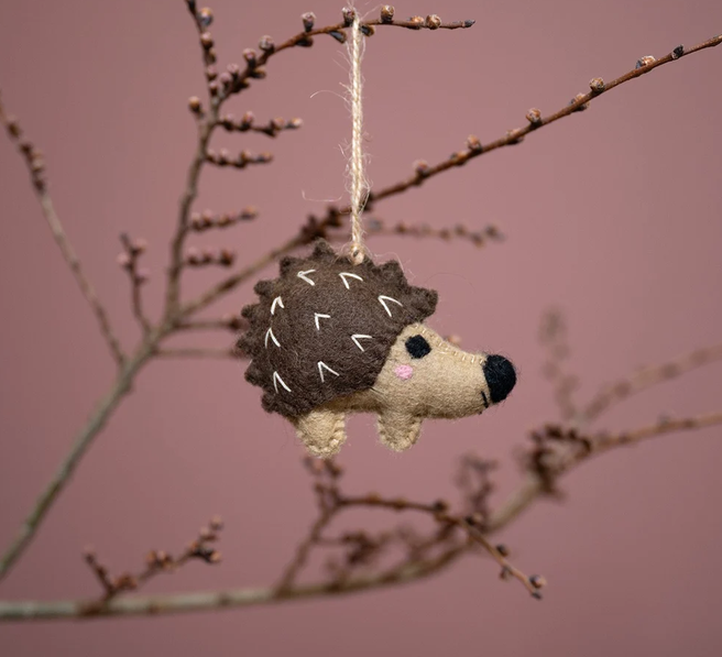 Viltophanging van wol Egel