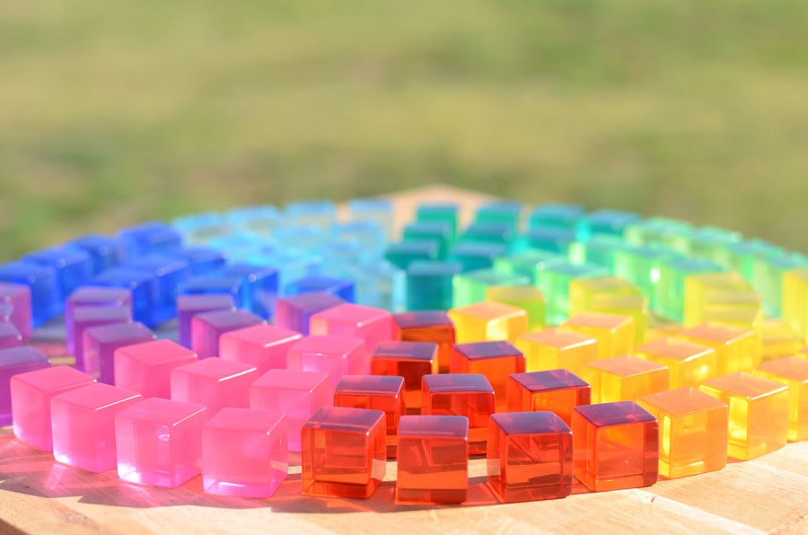 100 cubes translucides colorés Bauspiel