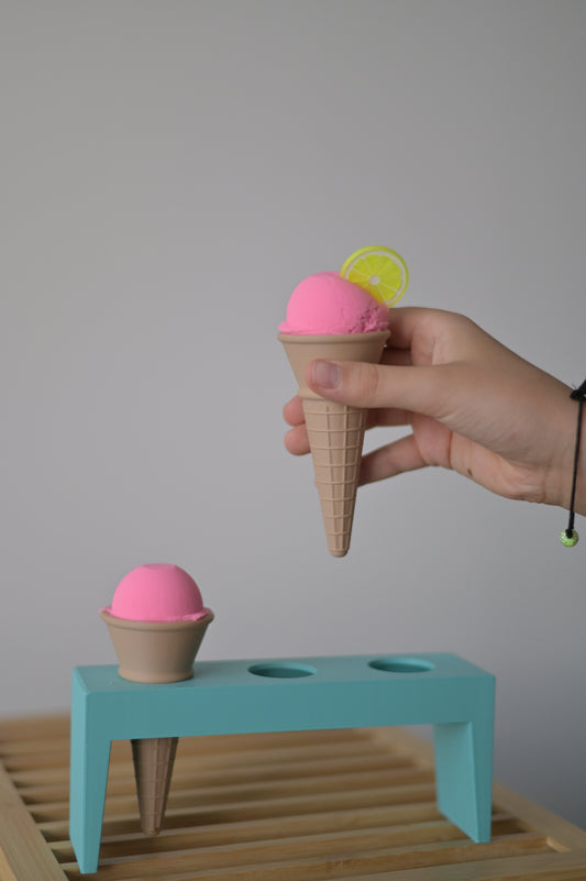 Kiddi IJsschep voor zintuiglijk spel - 3 gaten - Diverse kleuren