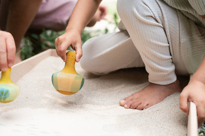 Flowing yellow bird Culbutos en bois Grapat