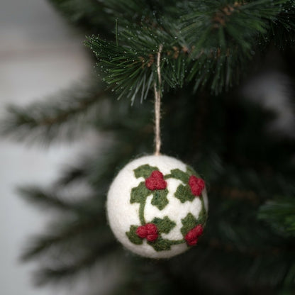 Boule de Noël en feutrine de laine Holly Berry Large
