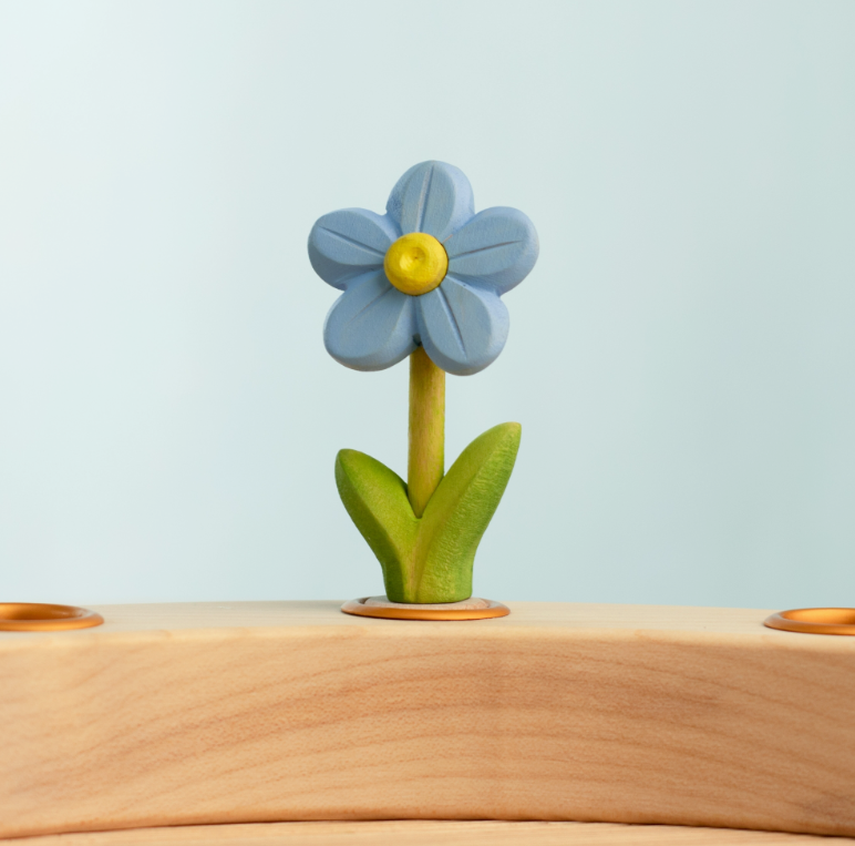 BumbuToys Figurine en bois pour couronne de célébration - Myosotis