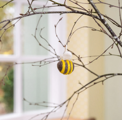 Suspension en feutrine de laine Abeille