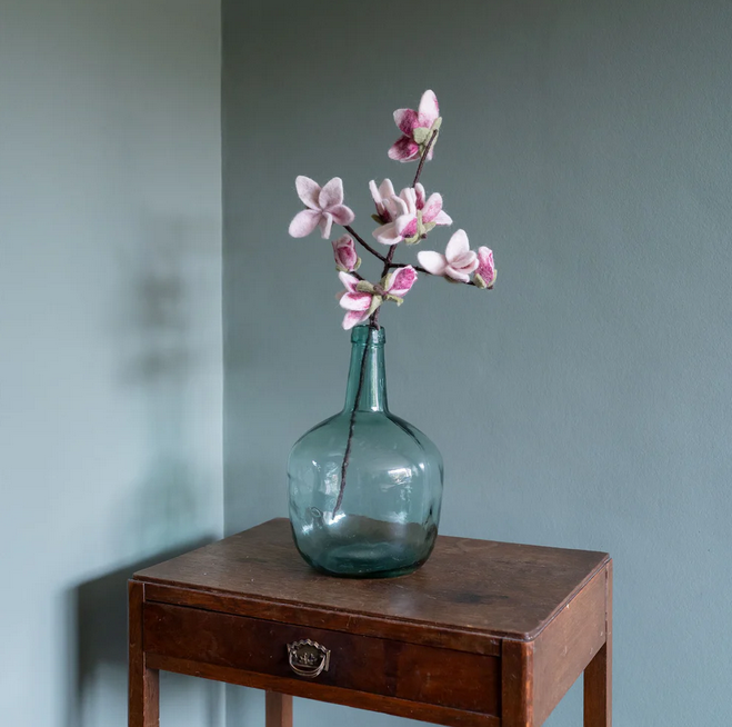 Sjaal met Verhaal Branche de Fleurs de Magnolia en feutrine de laine