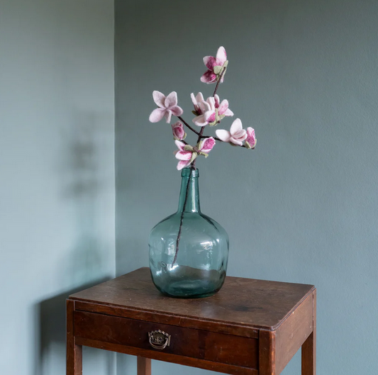 Sjaal met Verhaal Branche de Fleurs de Magnolia en feutrine de laine