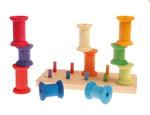 Grand jeu de bobines en bois à enfiler Grimm's