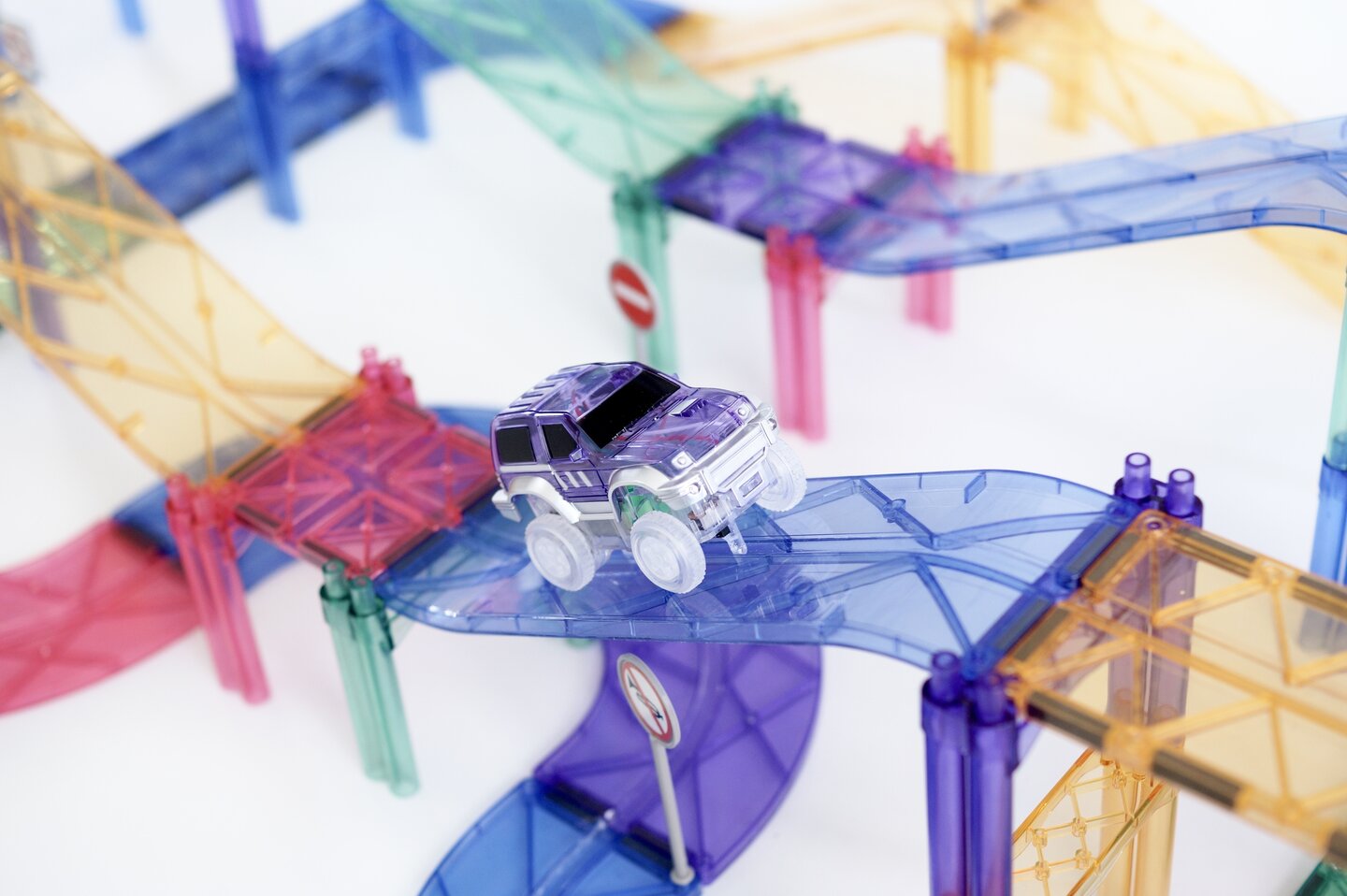 Cleverclixx Circuit de voitures Pastel 78 pièces et 2 voitures - Jeu magnétique