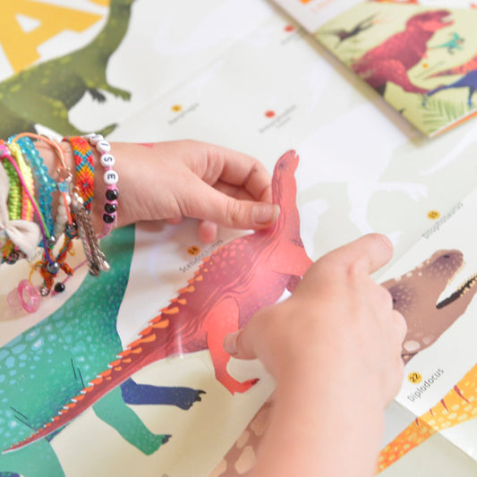 Poster géant + 32 stickers Dinosaures Poppik