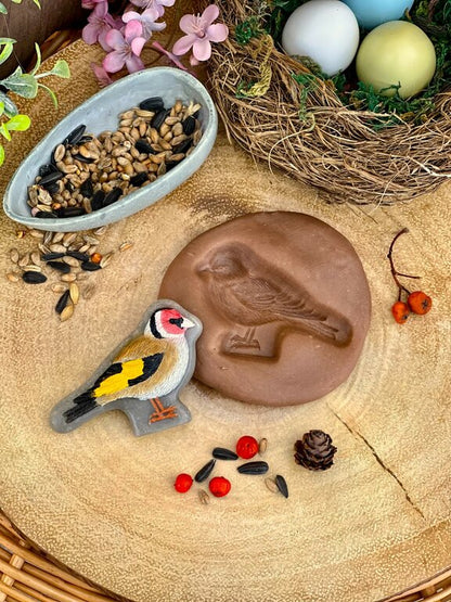 Oiseaux Pierres sensorielles Lot de 8 Yellow Door