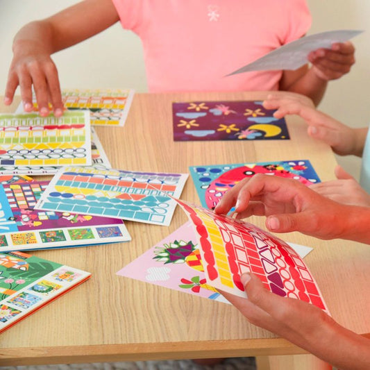 Poppik Mes cartes en stickers Magic - 6 cartes 360 stickers