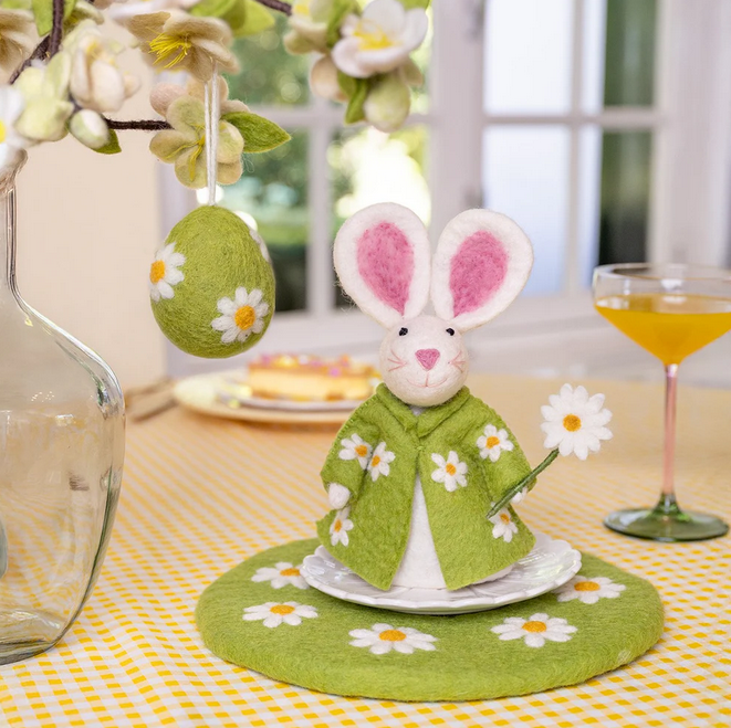 Sjaal met Verhaal Lapin Vert de décoration avec Marguerite en feutrine de laine