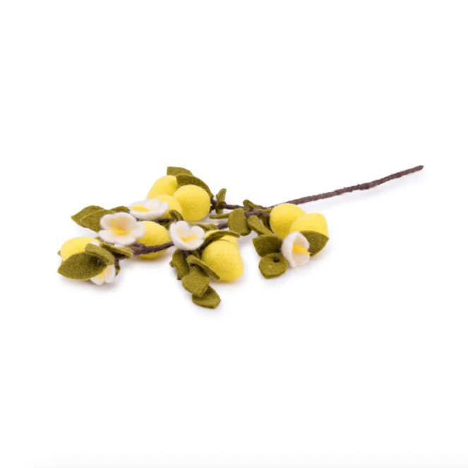 Branche de Fleurs de Citronnier en feutrine de laine