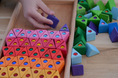 Triangles en bois colorés avec pierres brillantes 100 pièces